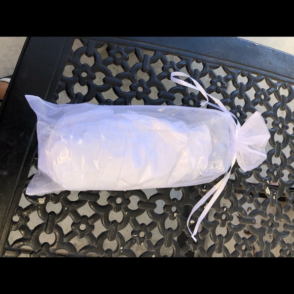 💥CLEARANCE💥Brand new BRIDESMAID Satin white robe - Picture 3 of 3